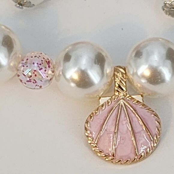 Barbie Movie Shell & Faux Pearl Childs Jewelry Set Necklace Bracelet Earrings - Picture 2 of 5